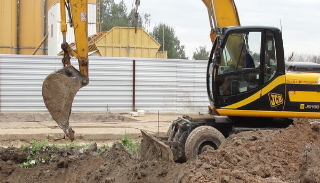 Выкопать яму экскаватором в Дивногорске от 951 руб. - 2Землекопа-Двн